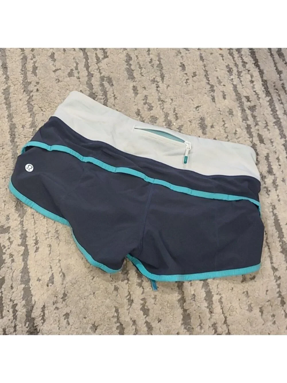 Lululemon - Speed Shorts grey, white, mint green